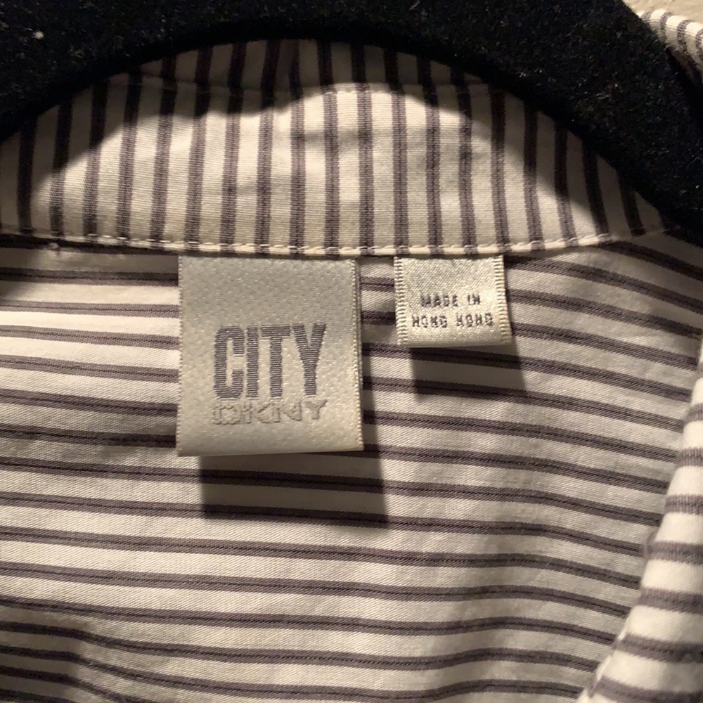Button up shirt - Picture 5 of 6